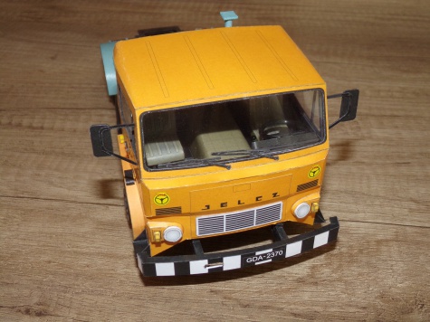 Jelcz 317D a Zremb D18 Jelcz 317D a Zremb D18