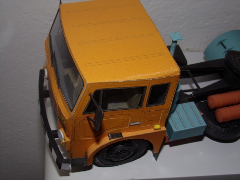 Jelcz 317D a Zremb D18 Jelcz 317D a Zremb D18