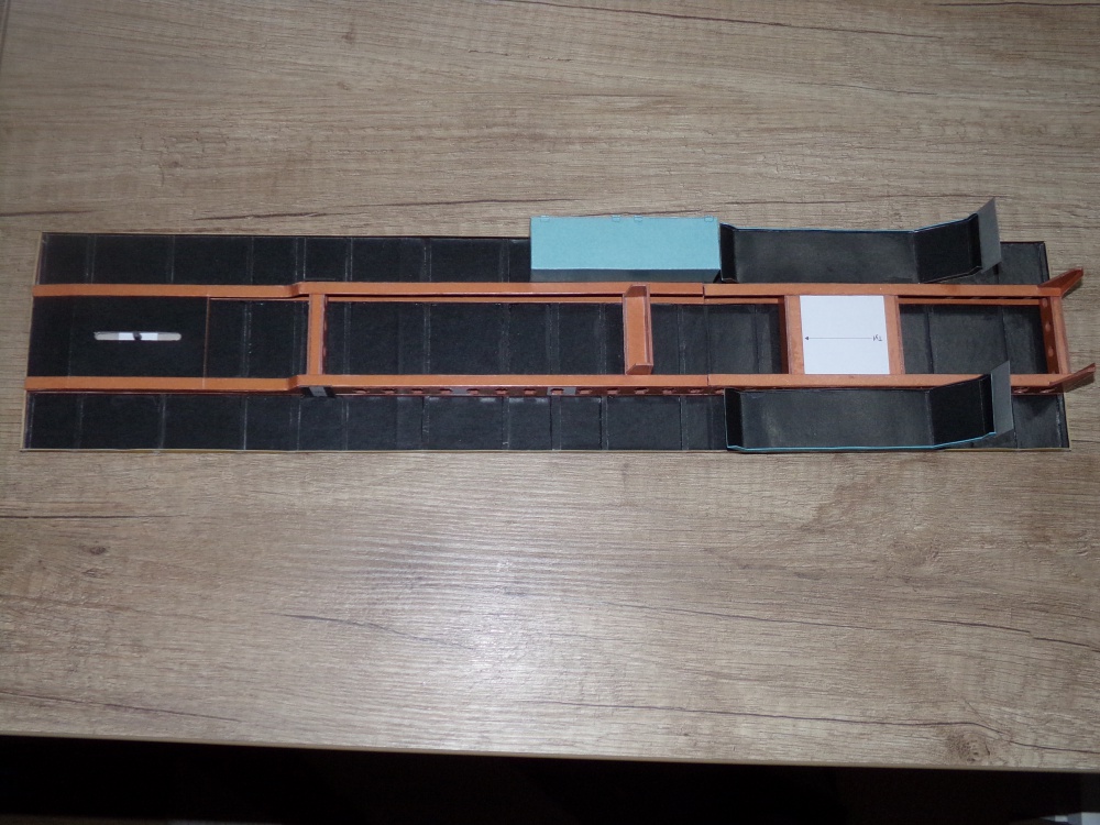 442101