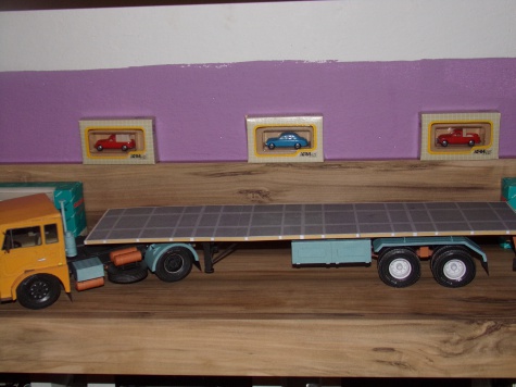 Jelcz 317D a Zremb D18 Jelcz 317D a Zremb D18