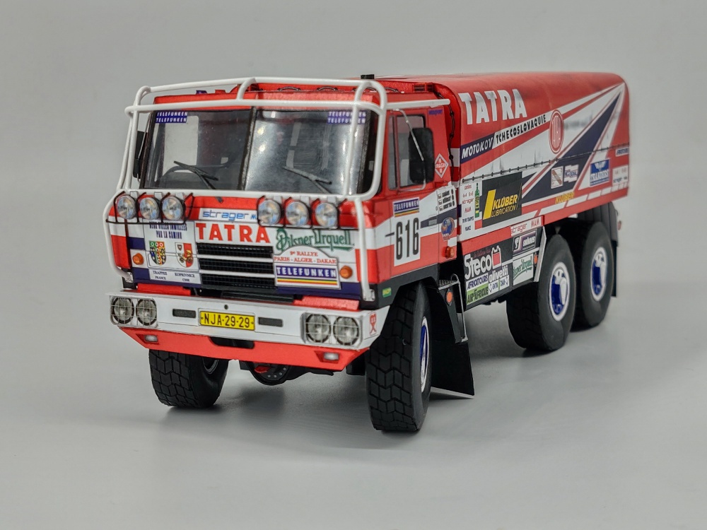 Tatra 815 6x6 - Dakar 1987 (Plná velikost v novém okně) Tatra 815 6x6 - Dakar 1987