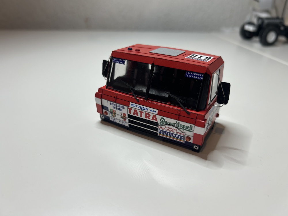 Tatra 815 6*6 Dakar 1987 (Plná velikost v novém okně) Tatra 815 6*6 Dakar 1987