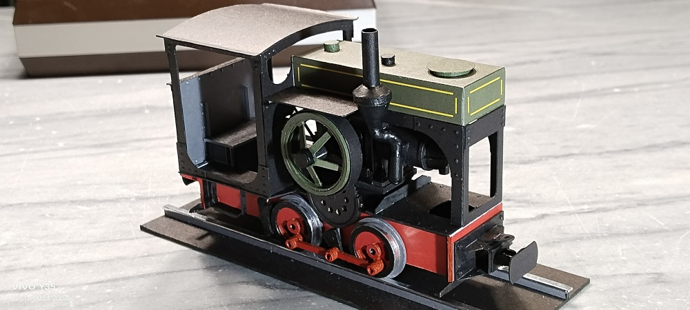 430560