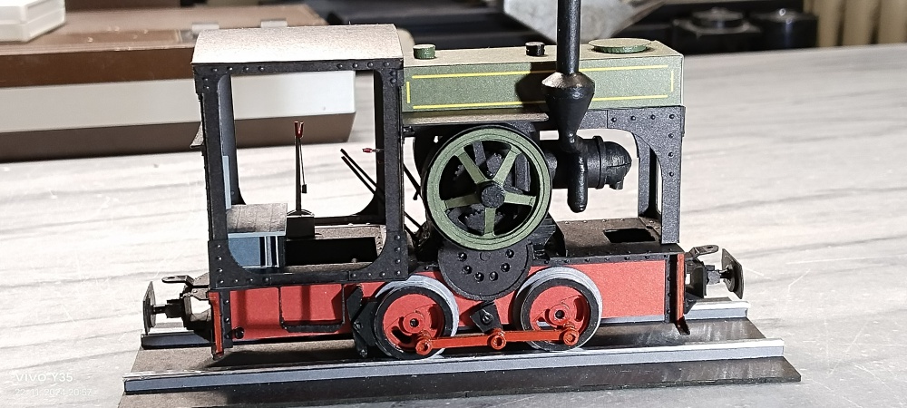 430563