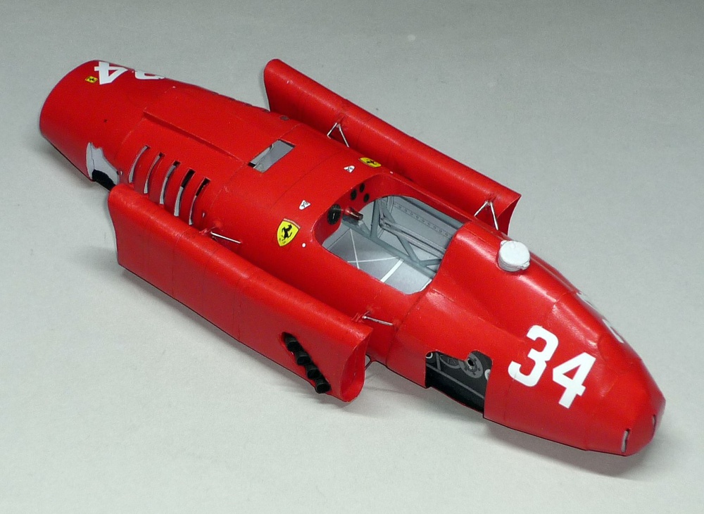Ferrari D50 - Musso/Fangio - GP Argentiny 1956 (Plná velikost v novém okně) Ferrari D50 - Musso/Fangio - GP Argentiny 1956
