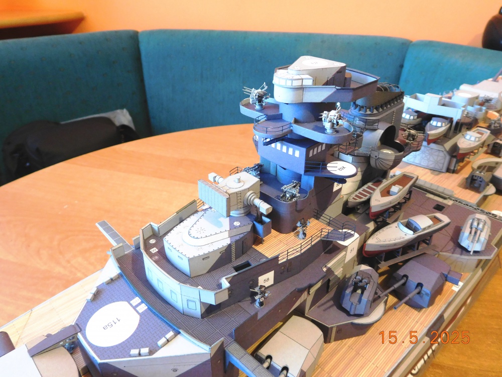 Tirpitz (Plná velikost v novém okně) Tirpitz