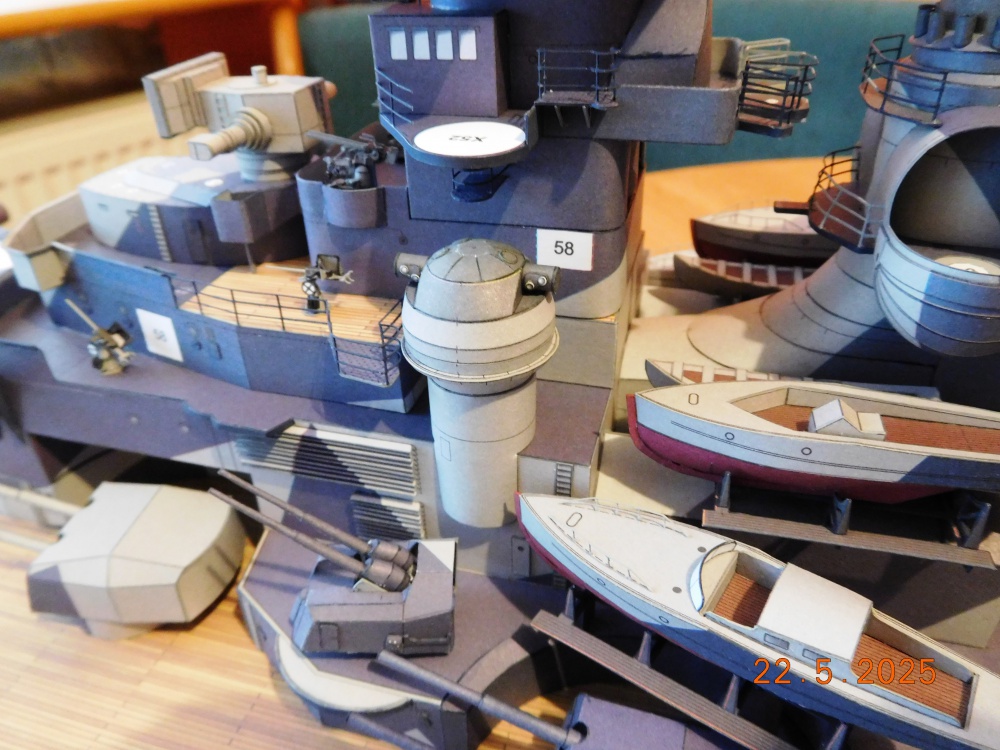 Tirpitz (Plná velikost v novém okně) Tirpitz