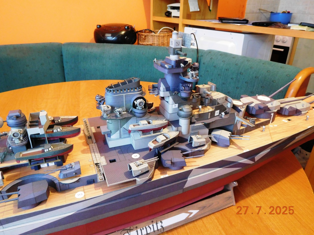 Tirpitz (Plná velikost v novém okně) Tirpitz