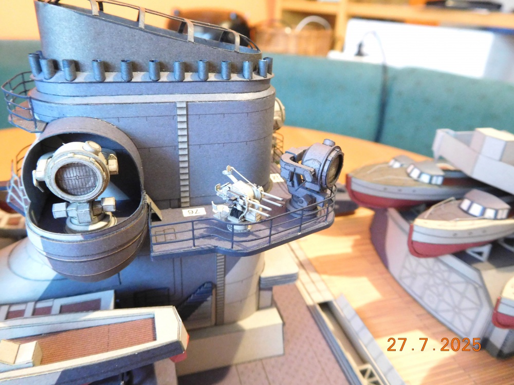 Tirpitz (Plná velikost v novém okně) Tirpitz