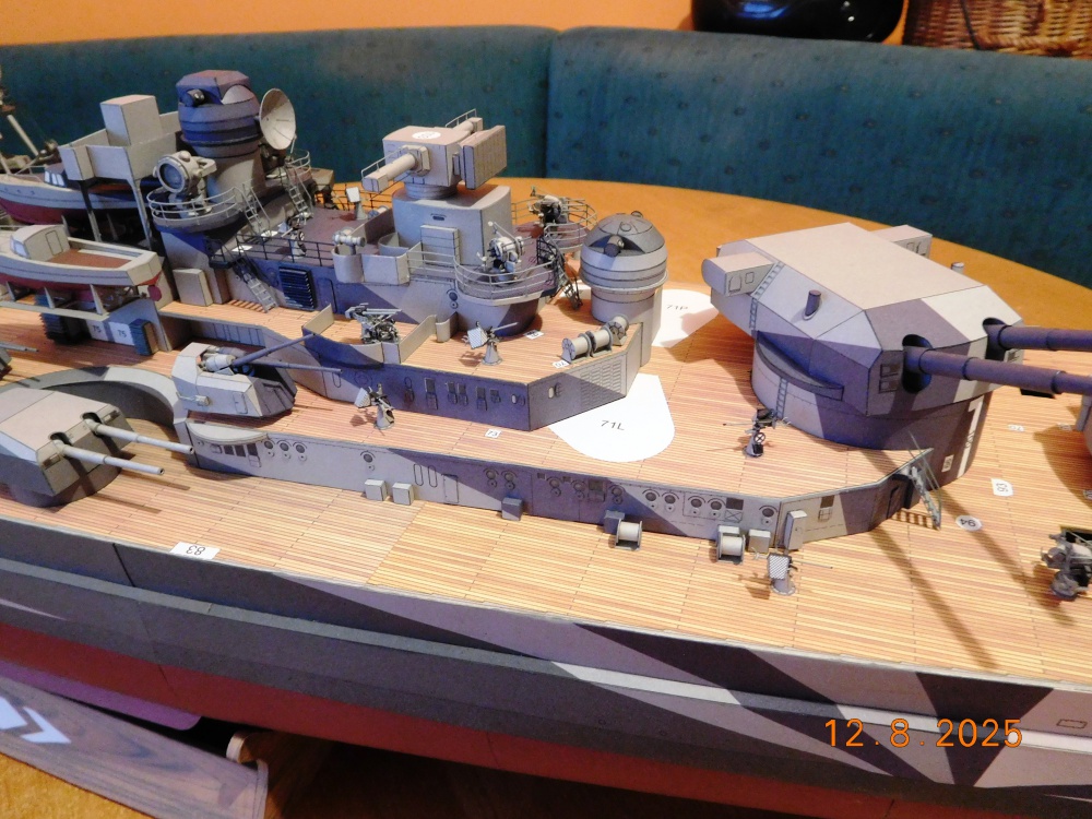 Tirpitz (Plná velikost v novém okně) Tirpitz