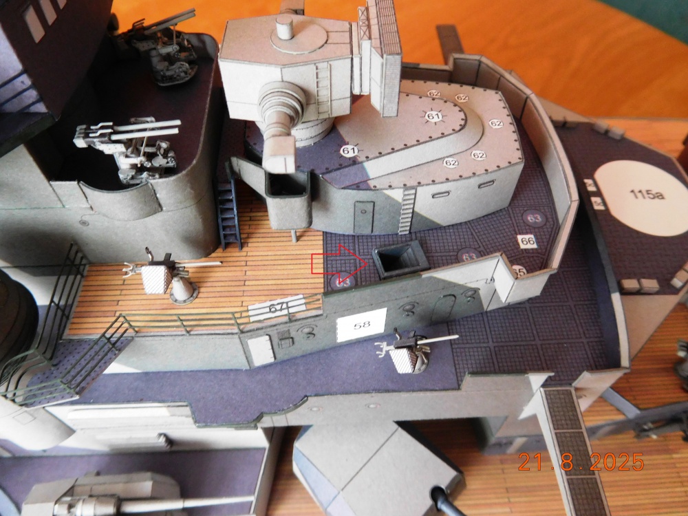 Tirpitz (Plná velikost v novém okně) Tirpitz