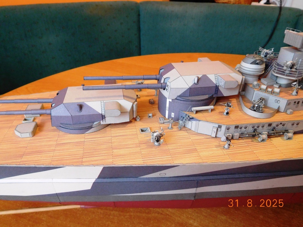 Tirpitz (Plná velikost v novém okně) Tirpitz