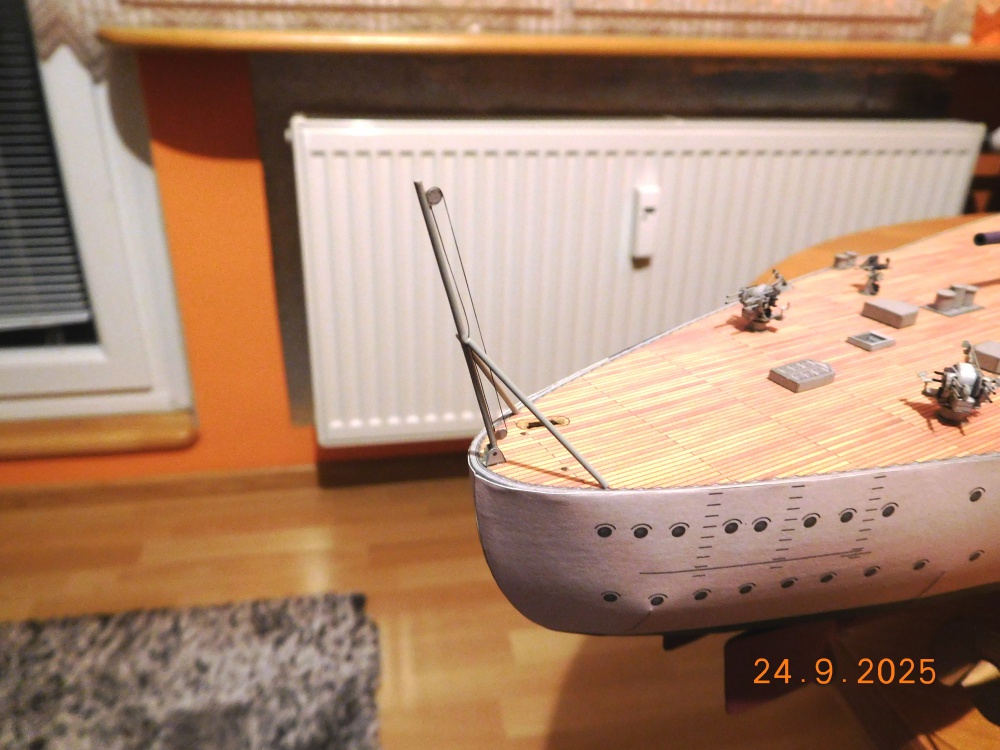 Tirpitz (Plná velikost v novém okně) Tirpitz