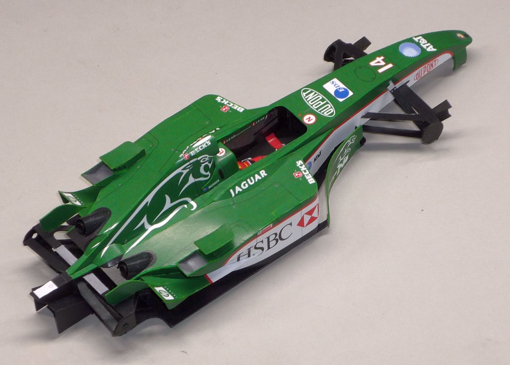 Jaguar R4 - Mark Webber - GP Maďarska 2003 (Plná velikost v novém okně) Jaguar R4 - Mark Webber - GP Maďarska 2003