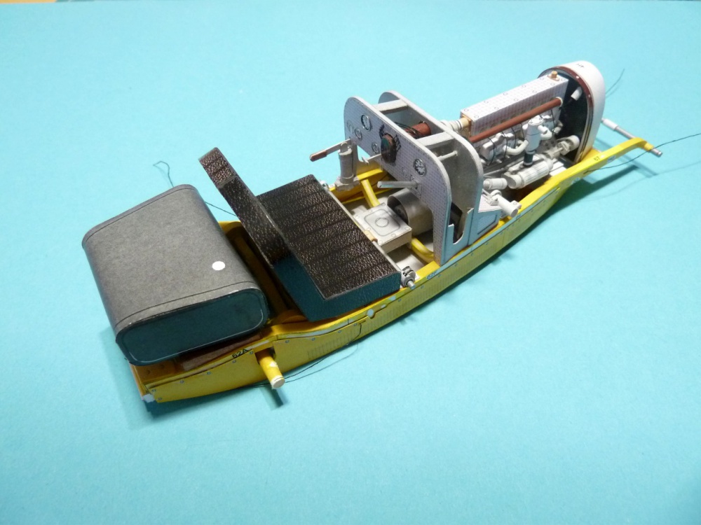 432203
