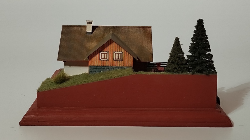 432557