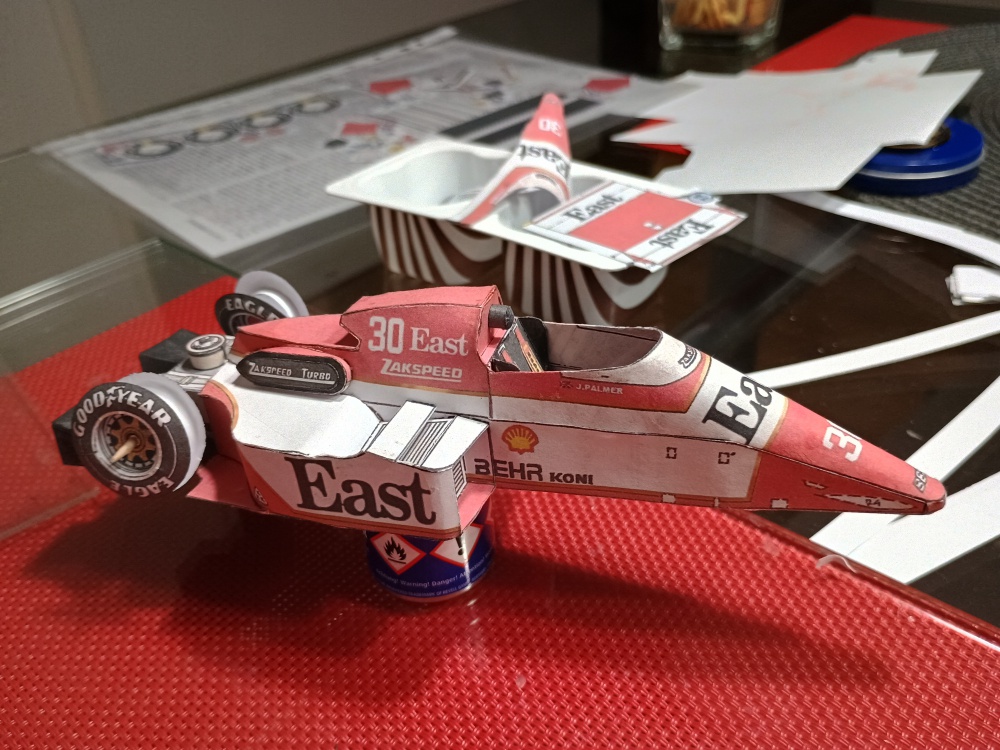 Zakspeed 841EAST (Plná velikost v novém okně) Zakspeed 841EAST