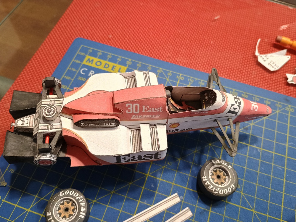 Zakspeed 841EAST (Plná velikost v novém okně) Zakspeed 841EAST