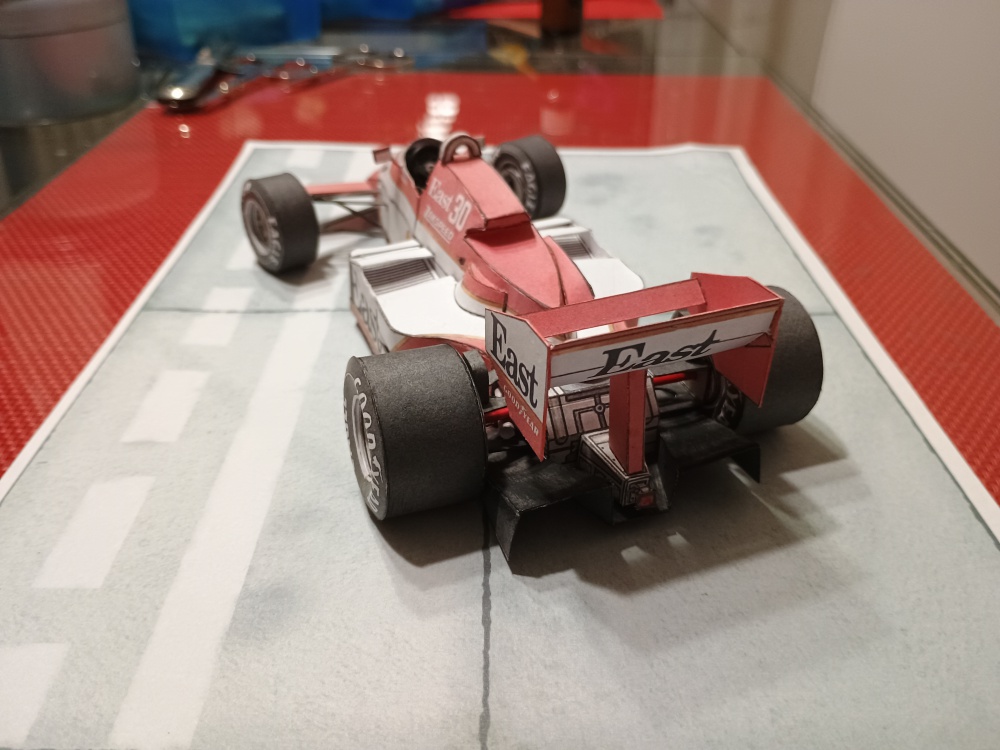 Zakspeed 841EAST (Plná velikost v novém okně) Zakspeed 841EAST
