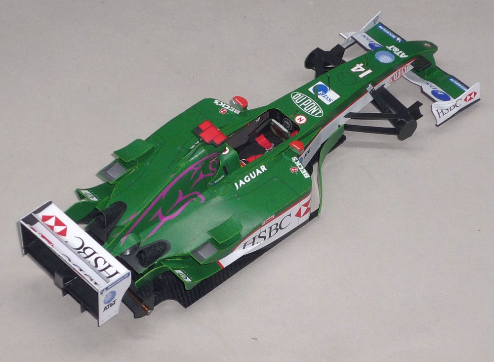Jaguar R4 - Mark Webber - GP Monaka 2003 (Plná velikost v novém okně) Jaguar R4 - Mark Webber - GP Monaka 2003