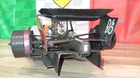 Ferrari SF 23 - struktur�ln�