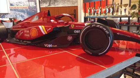 Ferrari SF 24 Ferrari SF 24