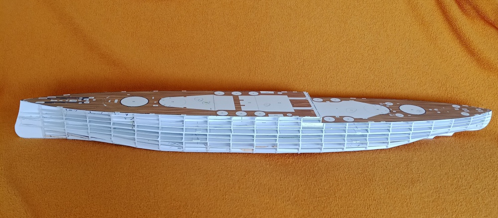 HMS Queen Elizabeth / Angraf / 1:200 (Plná velikost v novém okně) HMS Queen Elizabeth / Angraf / 1:200