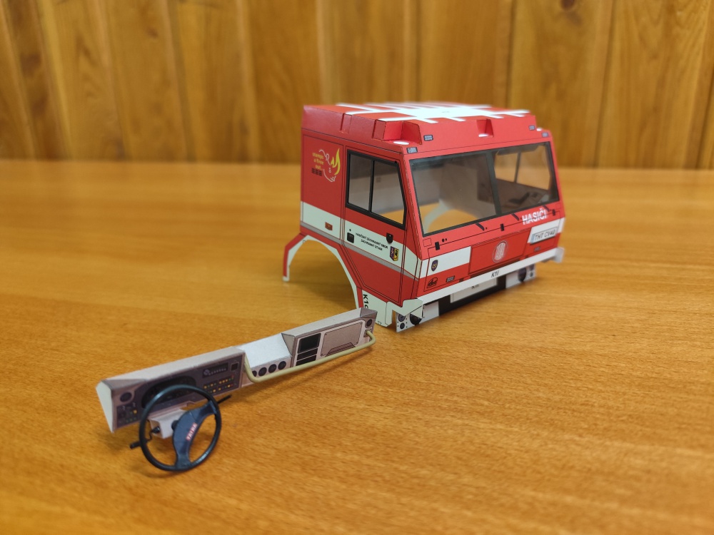433735