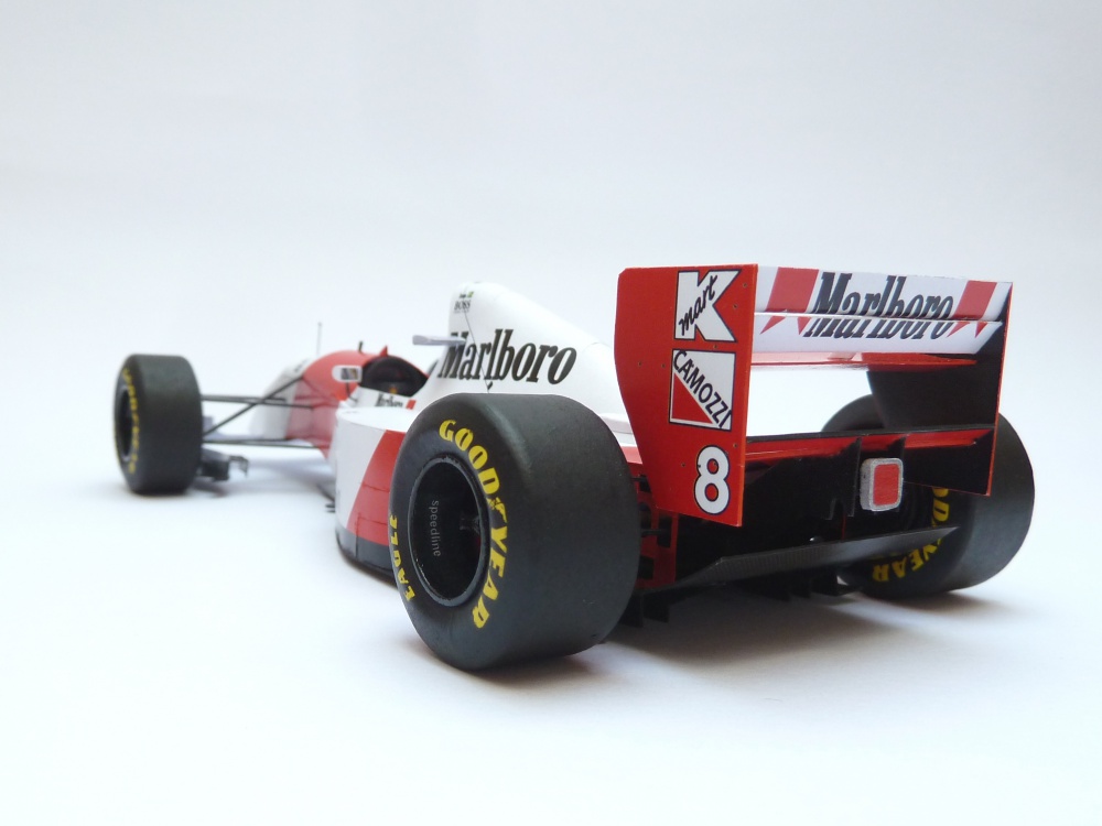 McLaren MP4/8 (1993; Senna) (Plná velikost v novém okně) McLaren MP4/8 (1993; Senna)