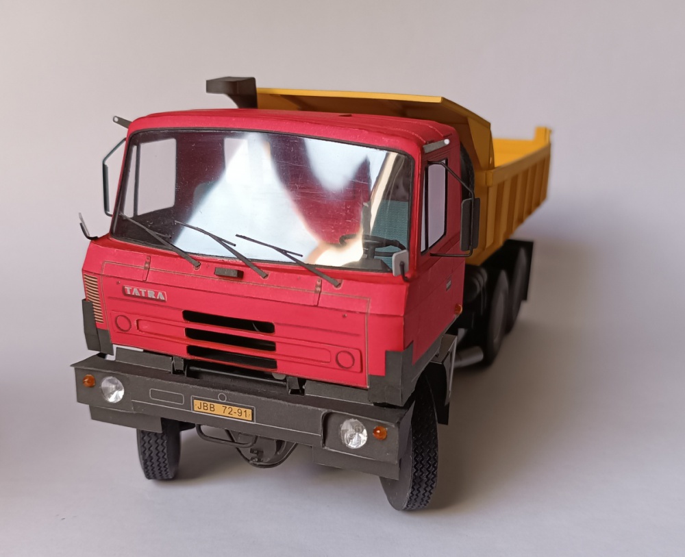 436807