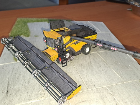 NEW HOLLAND CR11