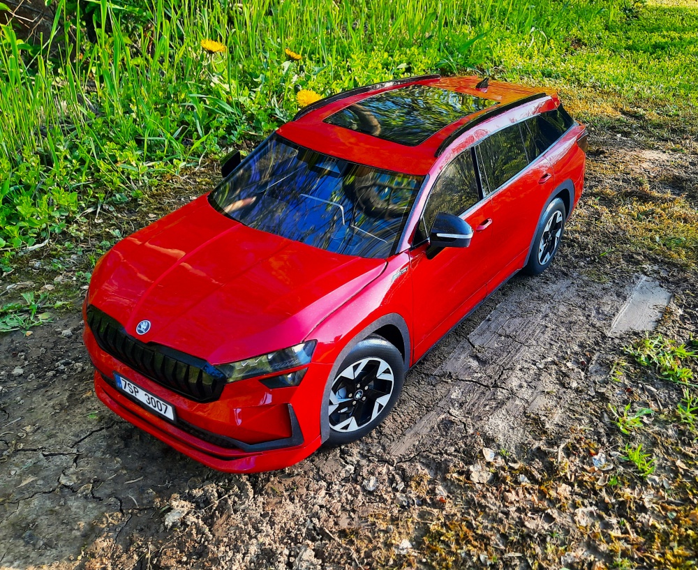 Skoda Kodiaq (Plná velikost v novém okně) Skoda Kodiaq