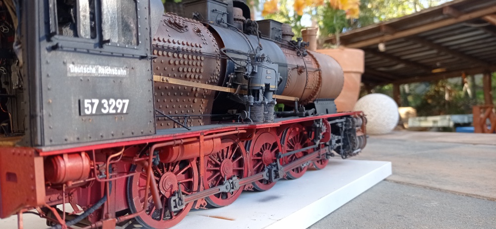 439475