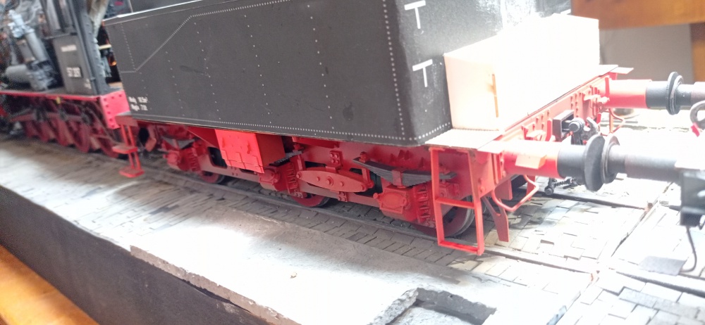 441497