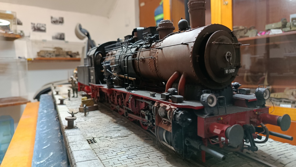 442562