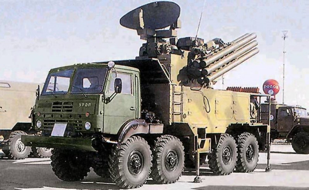 435305