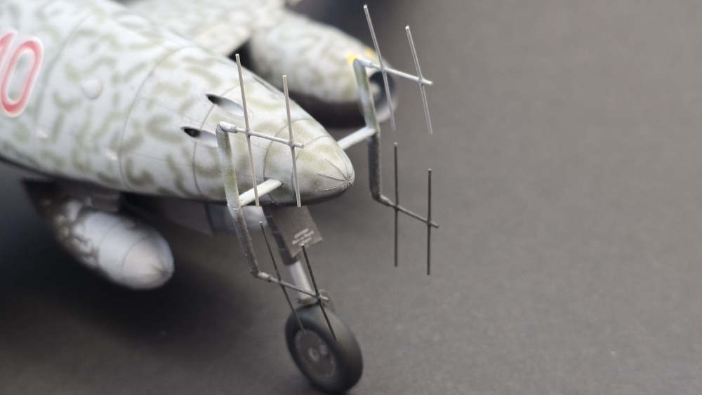 440324