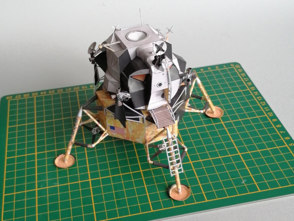 Apollo Lunar Module (Pln� velikost v nov�m okn�) Apollo Lunar Module