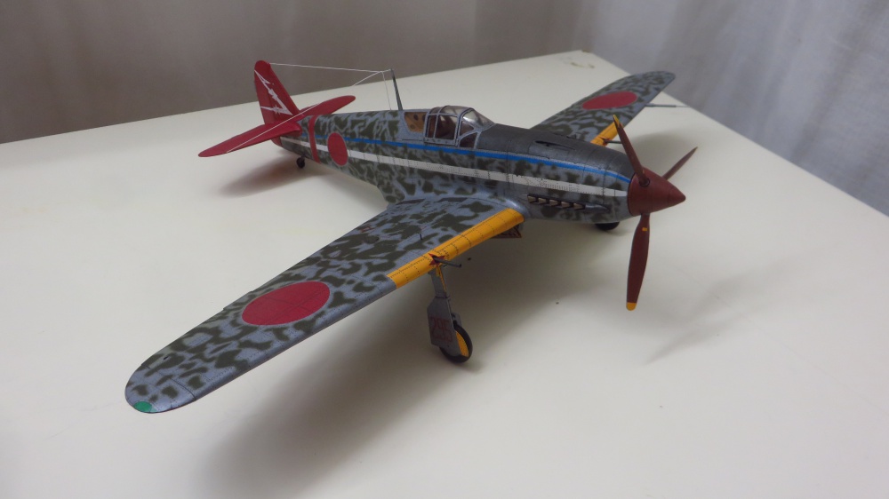 Kawasaki Ki-61 Hien (Plná velikost v novém okně) Kawasaki Ki-61 Hien
