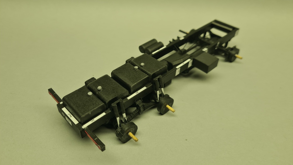 439615