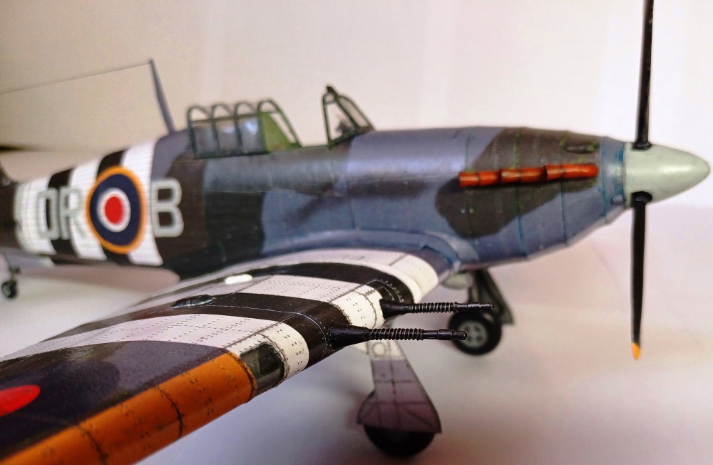Hawker Hurricane MK. II C (Plná velikost v novém okně) Hawker Hurricane MK. II C