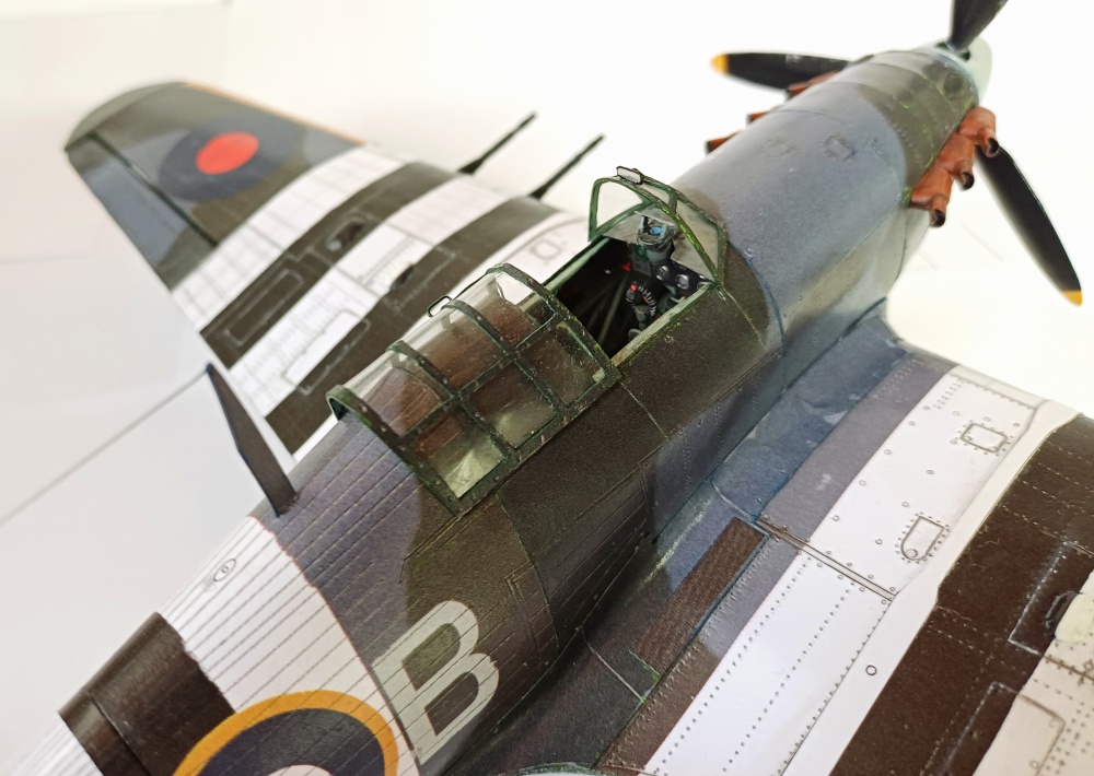 Hawker Hurricane MK. II C (Plná velikost v novém okně) Hawker Hurricane MK. II C