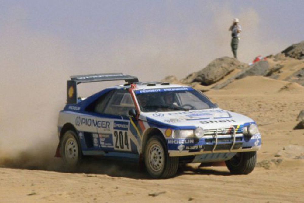 Peugeot 405 Turbo 16 (Plná velikost v novém okně) Peugeot 405 Turbo 16