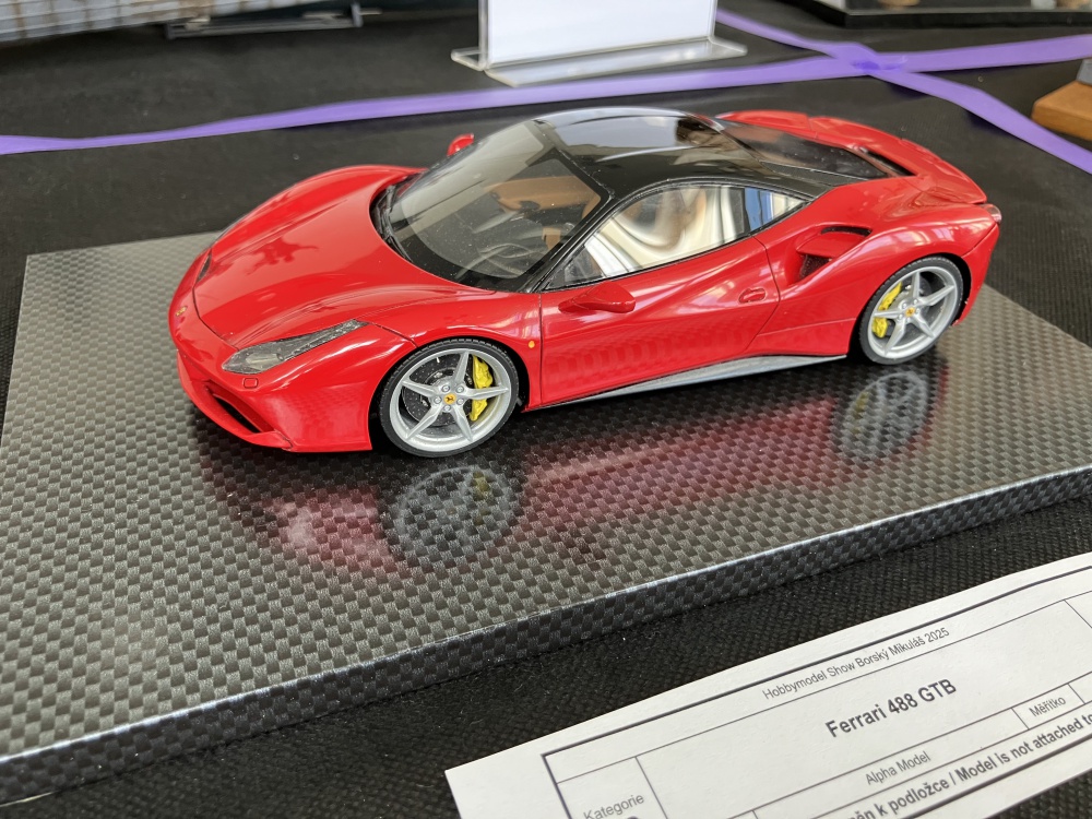 438142
