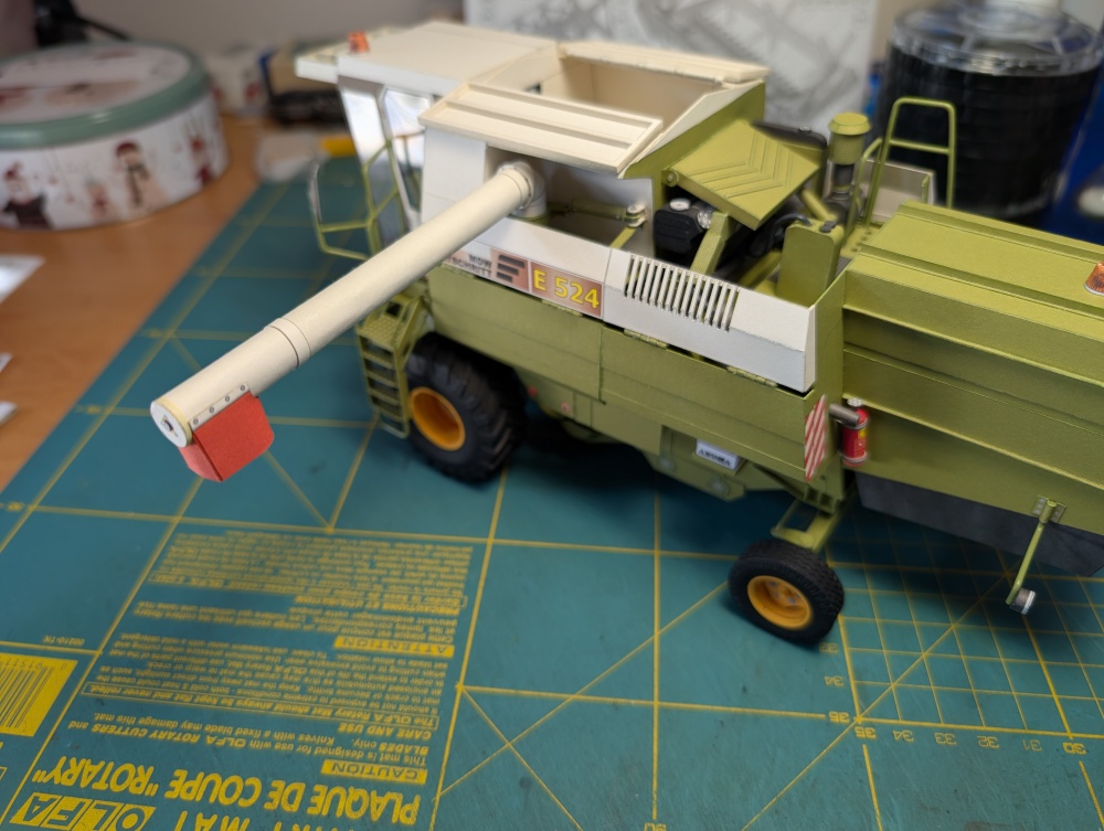 444142