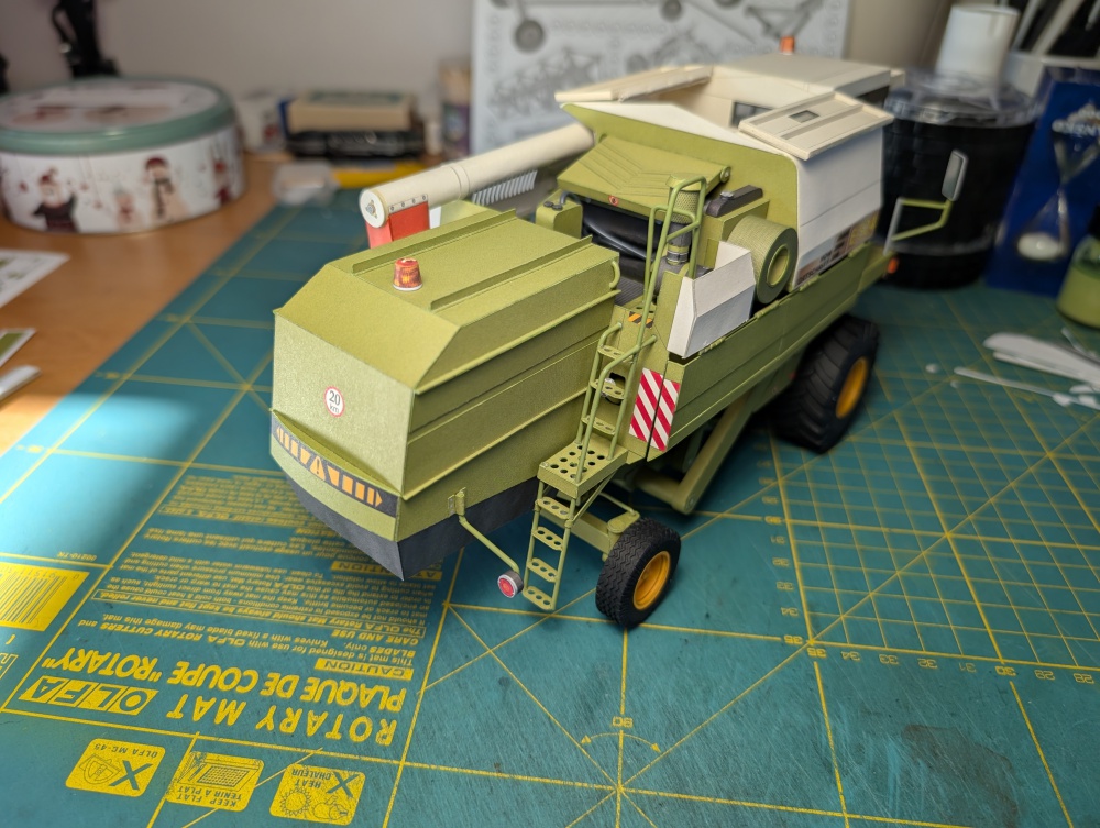 444155