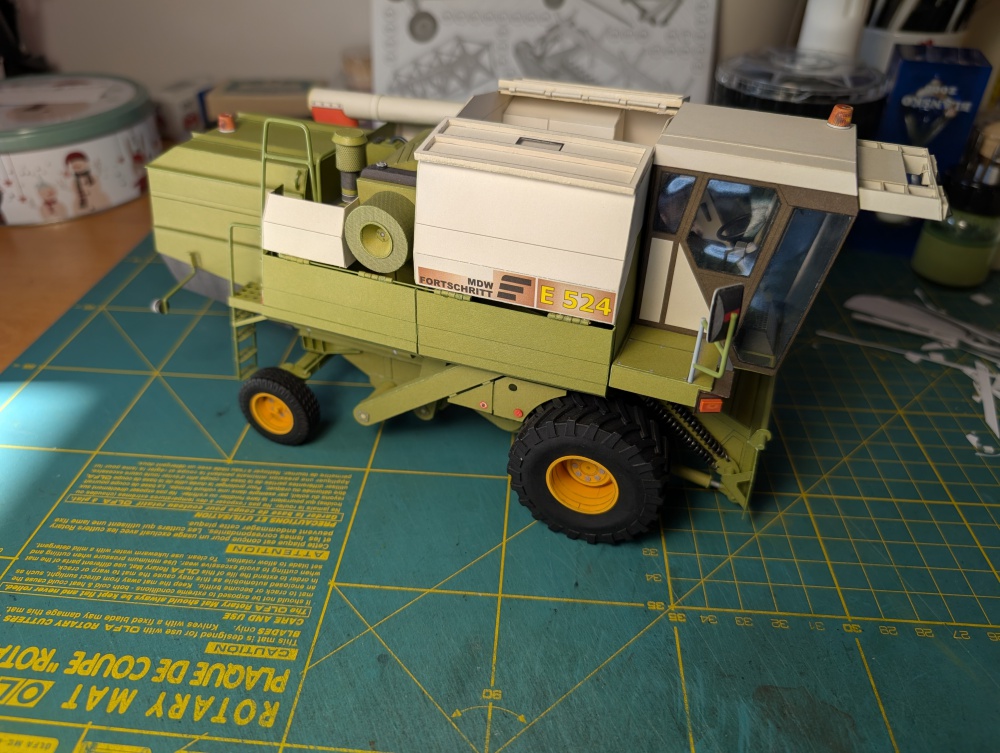 444156
