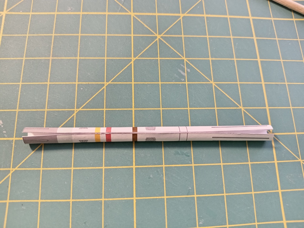 443024