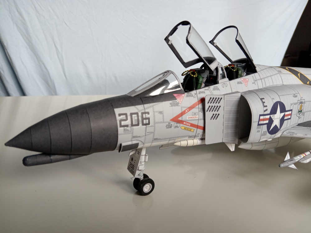 F-4 Phantom II (Plná velikost v novém okně) F-4 Phantom II