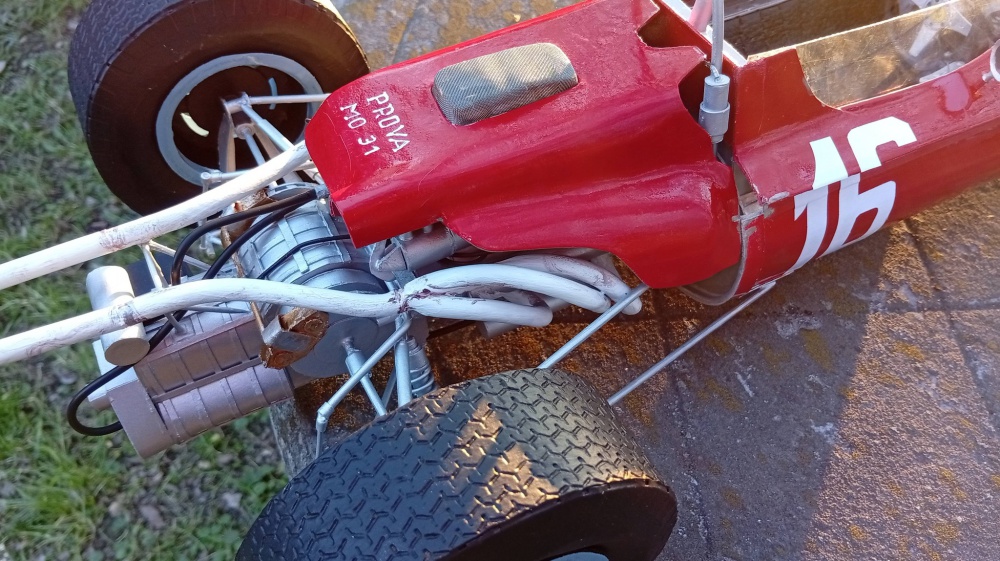 444945